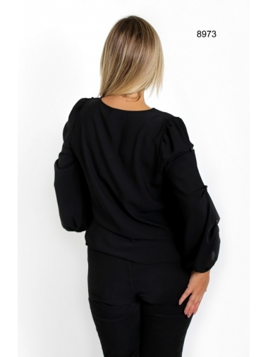 Женская блуза черного цвета 