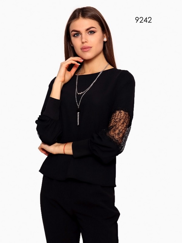 Стильная блуза черного цвета 