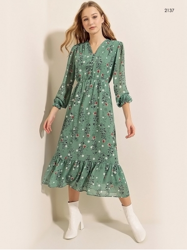 Шифоновое платье зеленого цвета в цветочный принт