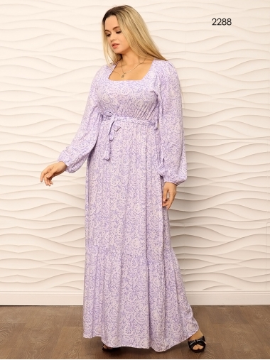 Длинное платье фиолетовое в принт