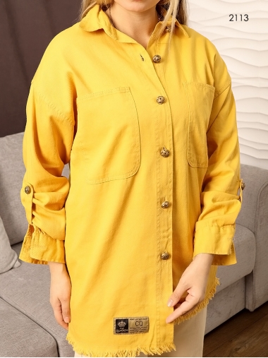 Стильная рубашка желтого цвета 