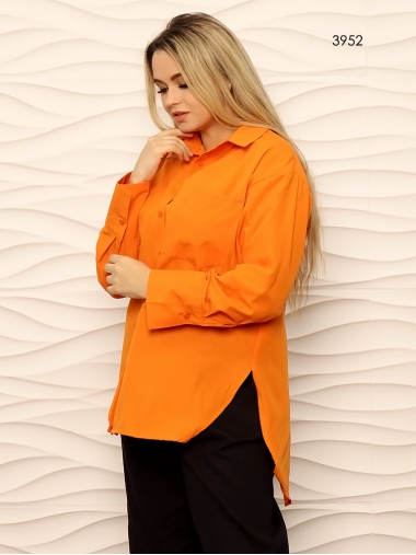 Рубашка оранжевого цвета 